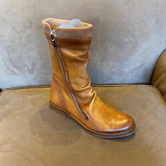 Eric Michael - Kiersten Tan - Multiple Sizes (NEW W/ BOX) - Picture 1 of 3